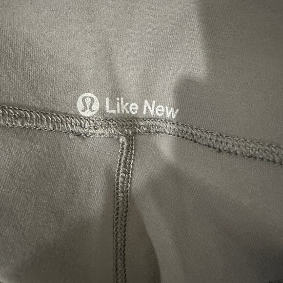 6 Lululemon Mid Rise Gray Cropped Leggings - Picture 3 of 4